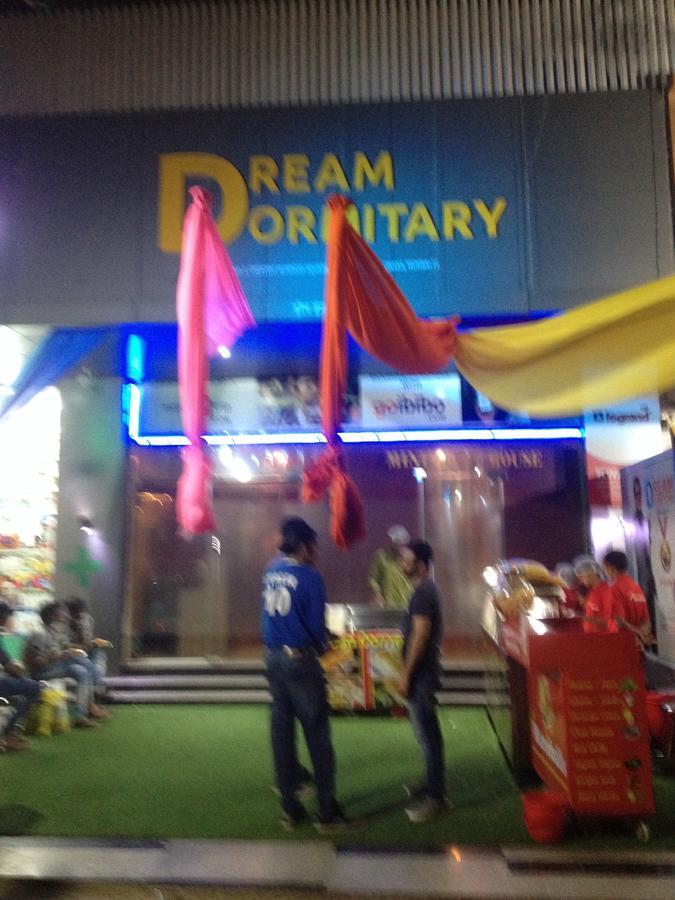 Dream Dormitory Mumbai Ngoại thất bức ảnh
